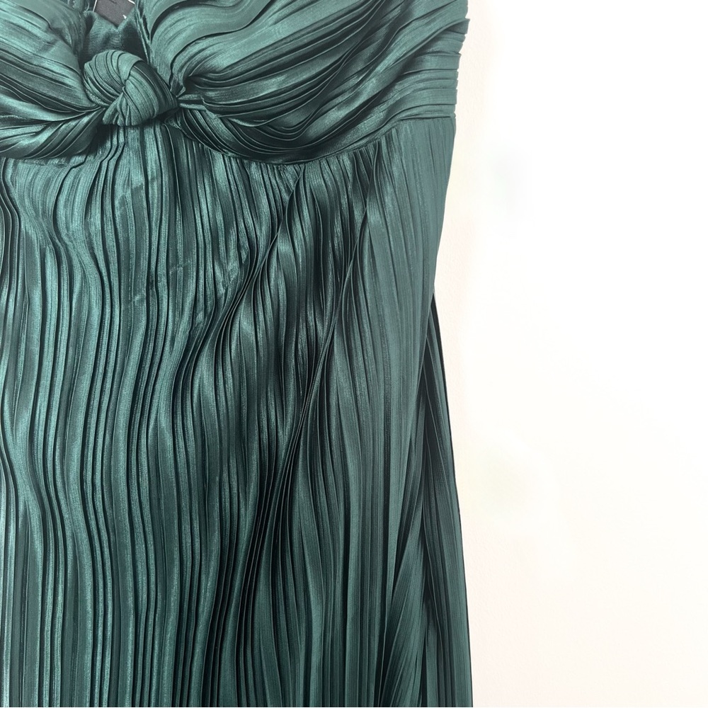 Vici - Women’s Pleated Satin Maxi Dress Halter/Strapless (Emerald Green, M)